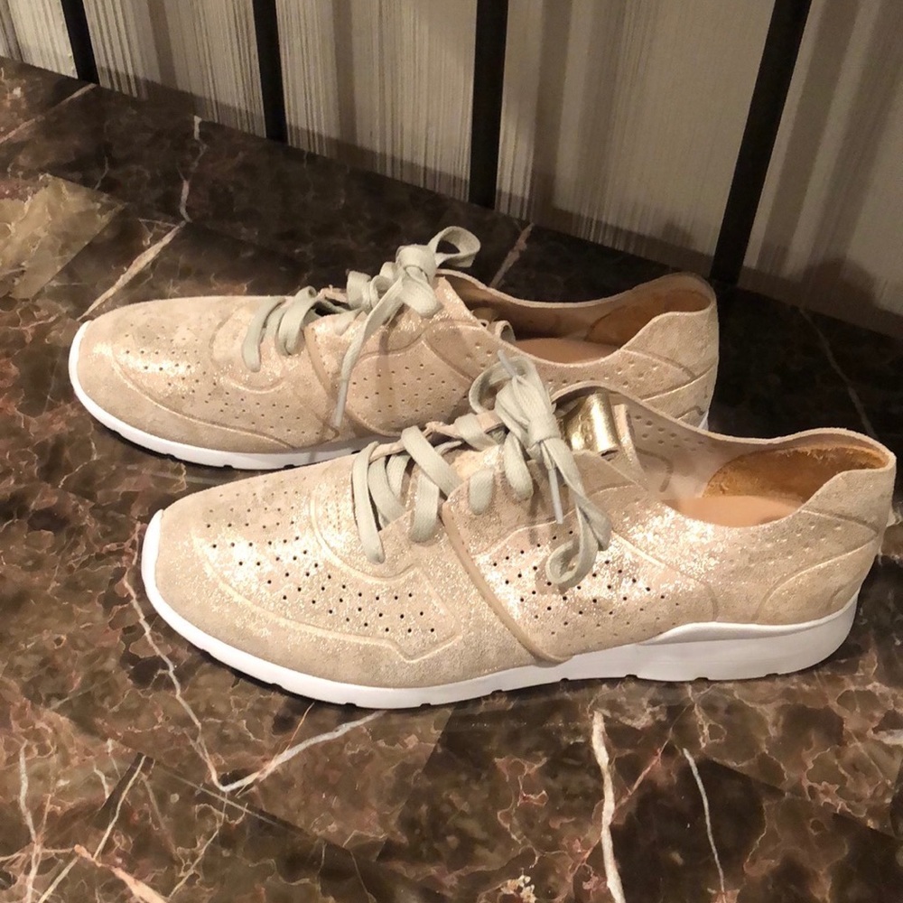 UGG Tye Stardust Gold Leather Trainer